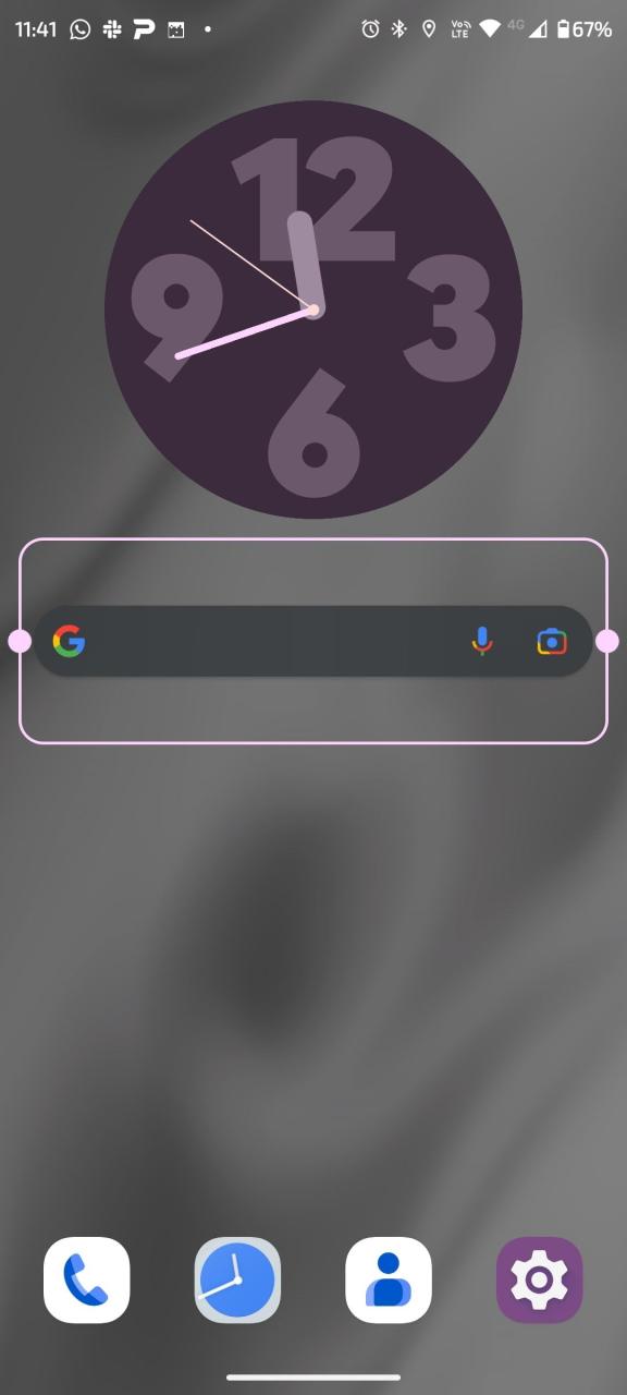 Android home screen with google widget encircled