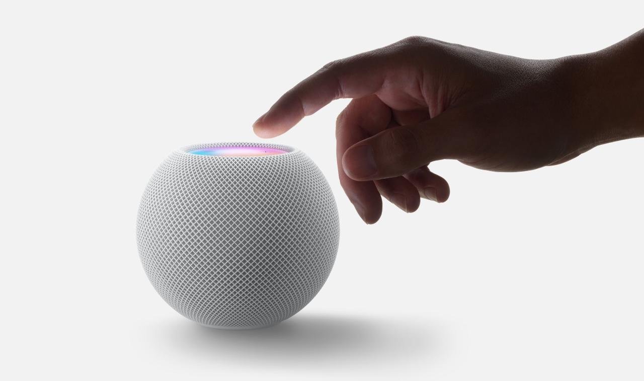 HomePod mini in white color