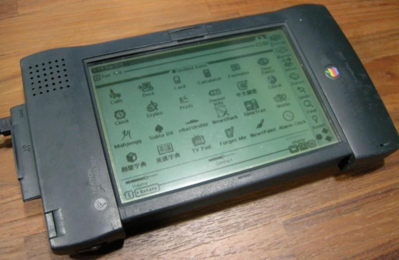 Apple Newton on a desk