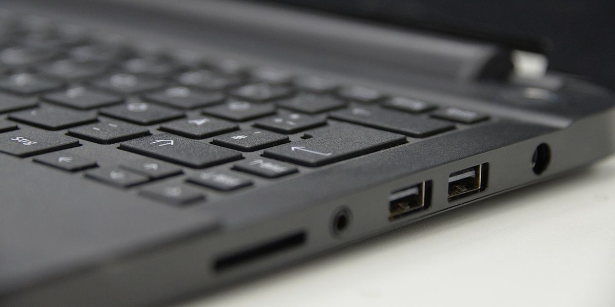 Picture of Black Laptop’s USB Ports